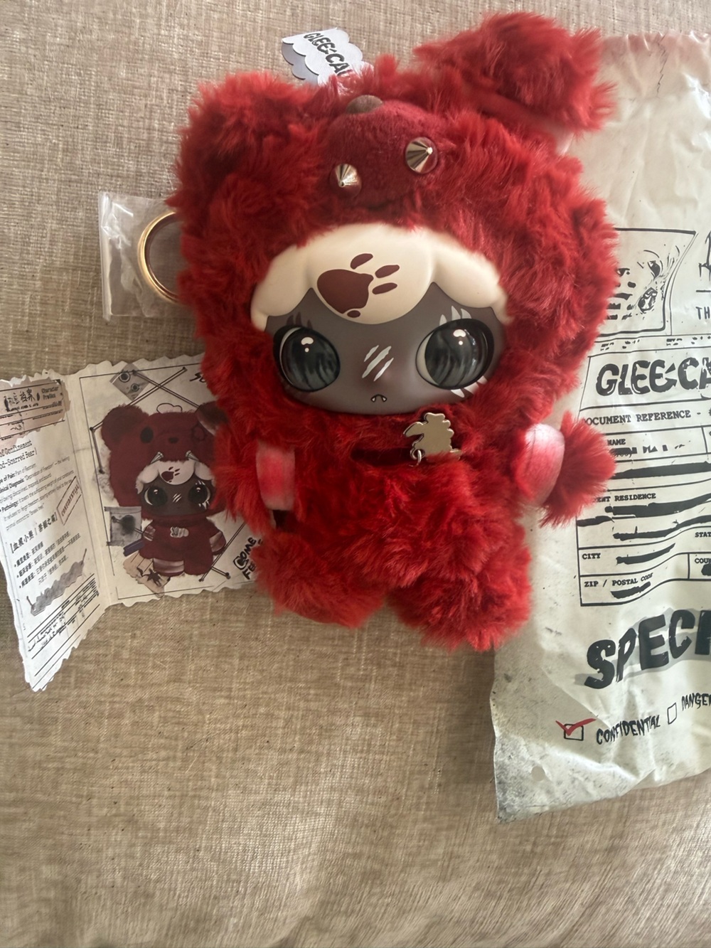 7th pain Red Plush Character Keychain Toy w card